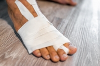 Big Toe Joint Pain May Signal Turf Toe